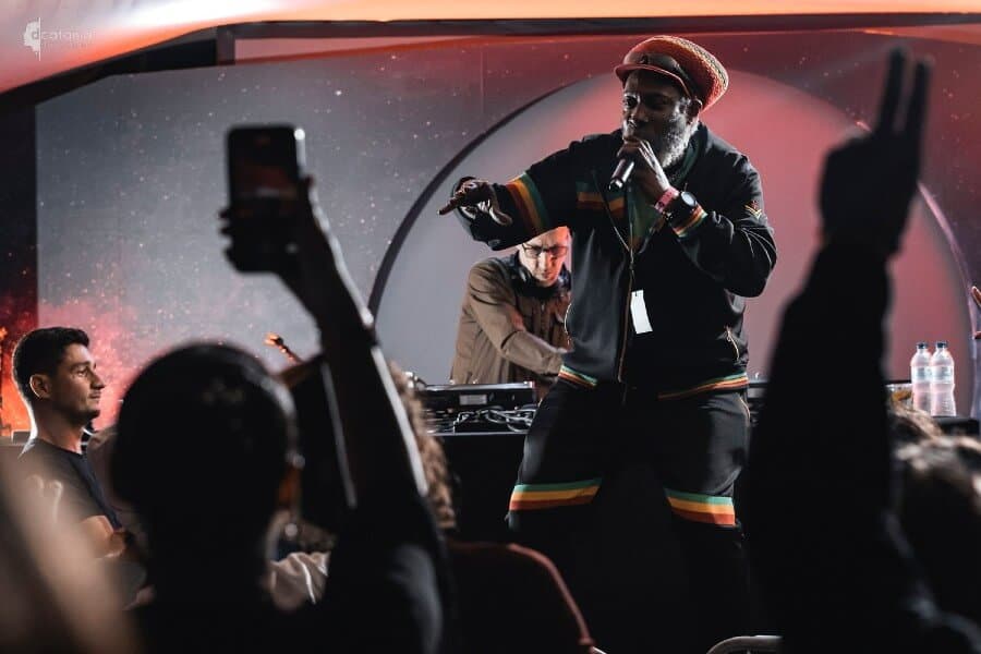 Spotlight: Analog Ritual